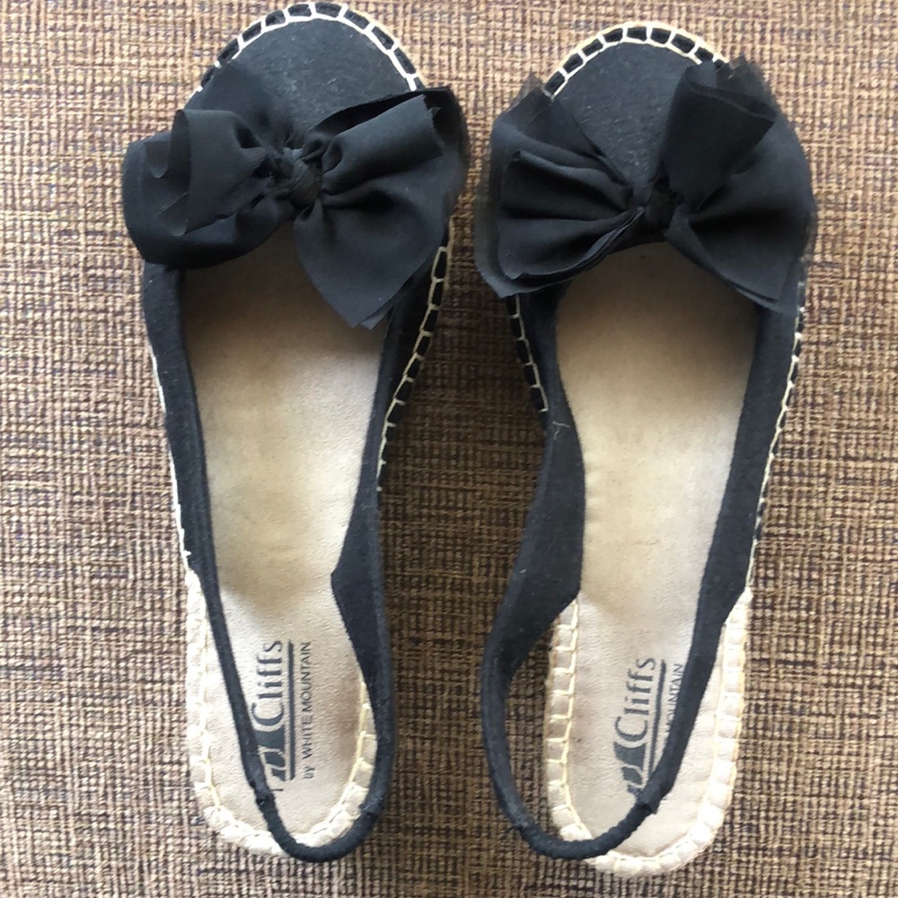 Stone Mountain black fabric open back shoes 8.5 M